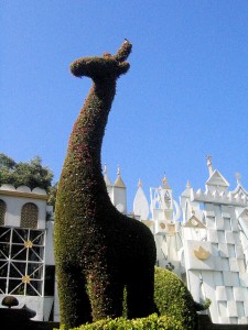 Disney Topiary Giraffe